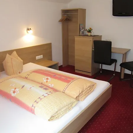 홈스테이 Haus Hubertus *