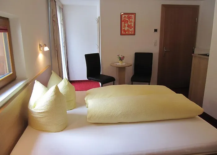 ホームステイ Haus Hubertus フェント